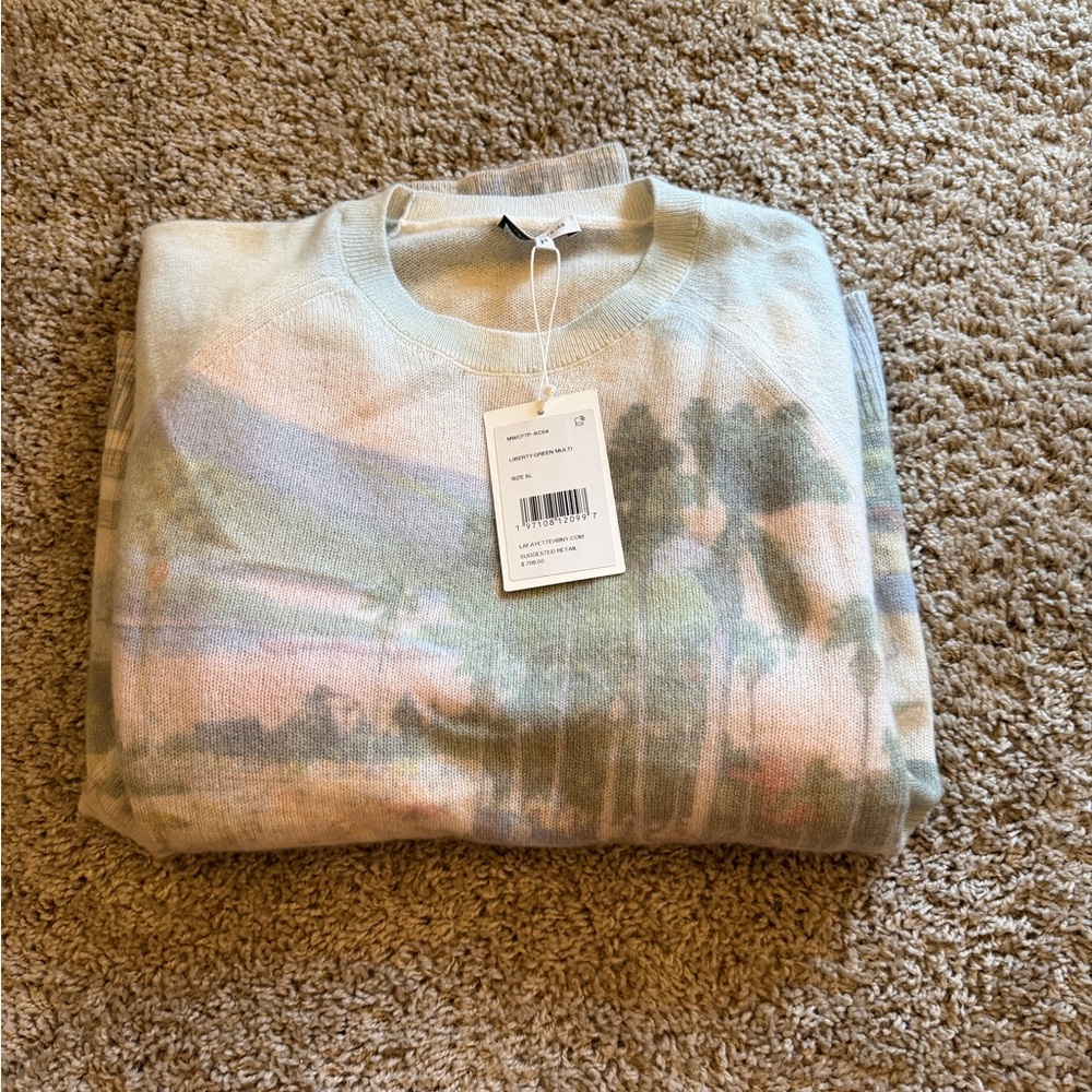Brand new Lafayette sweater. Listed as a Extra large but can fit a large
